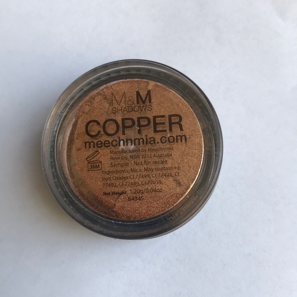 🌟NOT FOR SALE Minimalist copper eyeshadow - Picture 3 of 3